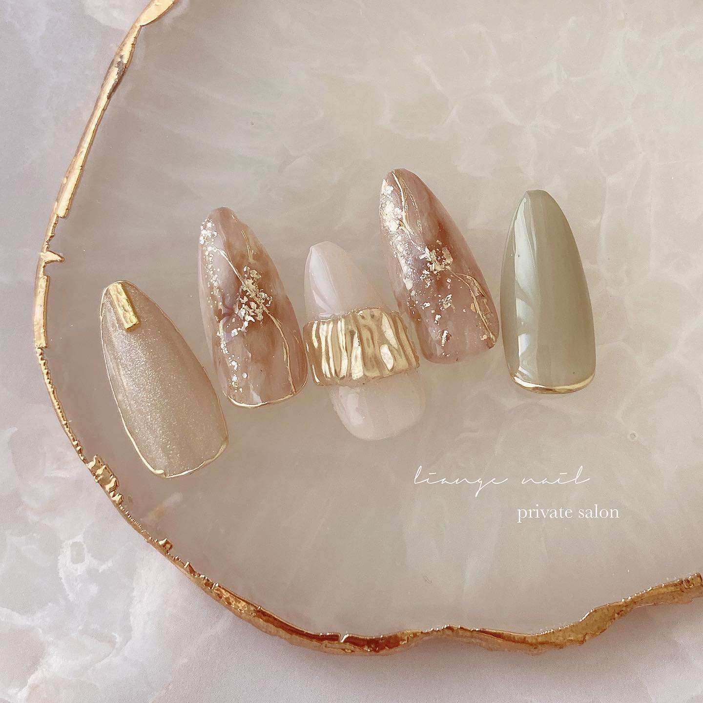 #リアンジェネイル,#柏ネイル,#ネイル,#ニュアンスネイル,#大人ニュアンスネイル,#秋ネイル,#冬ネイル,#リングネイル,#ミラーネイル,#天然石ネイルのネイルデザイン