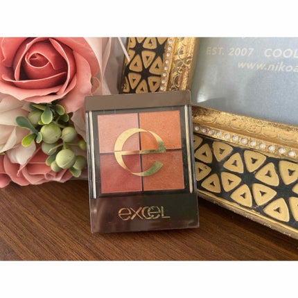 リアルクローズシャドウ/excel/アイシャドウパレットを使ったクチコミ(2枚目)