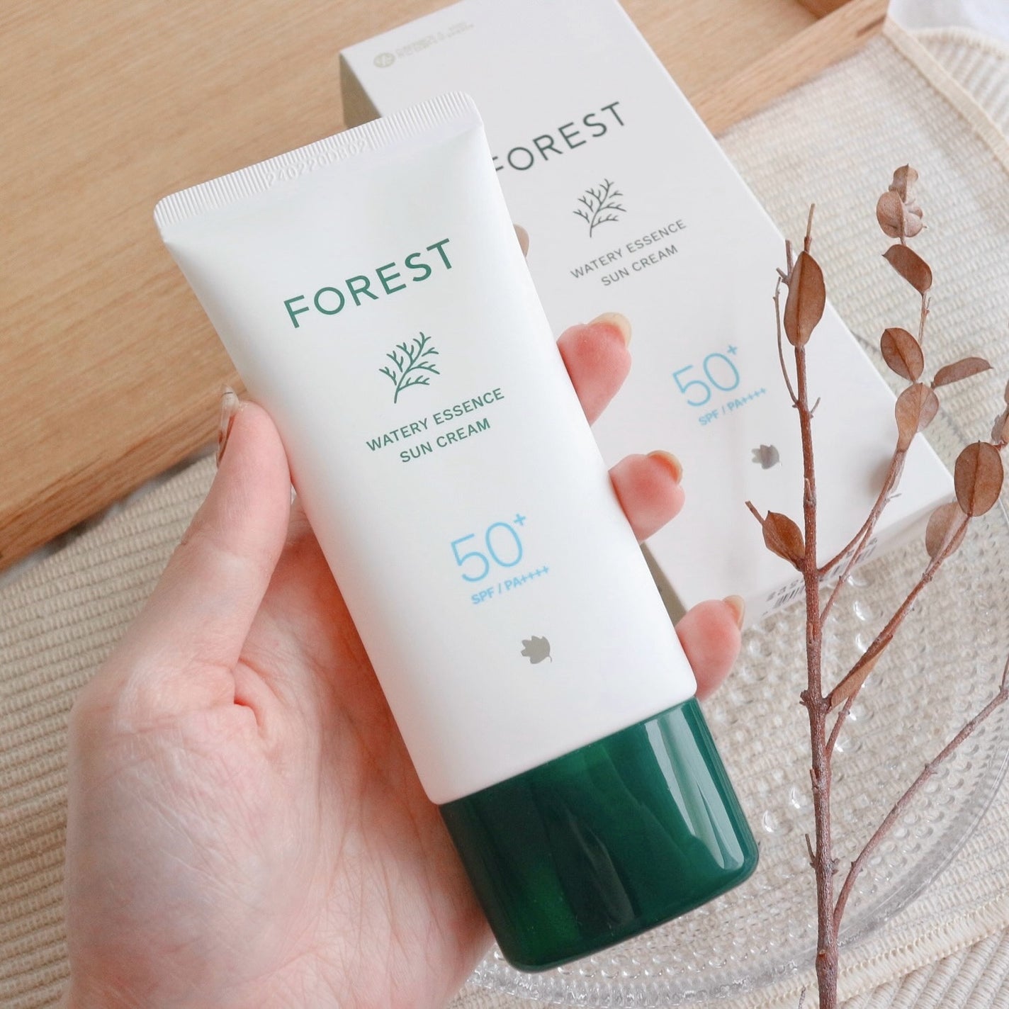 あんりさ on LIPS 「.GREENFINGERFORESTウォータリーエッセンスUV..」(3枚目)