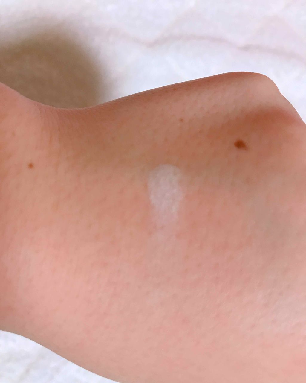 すっぴんパウダー/クラブ/プレストパウダーを使ったクチコミ（2枚目）