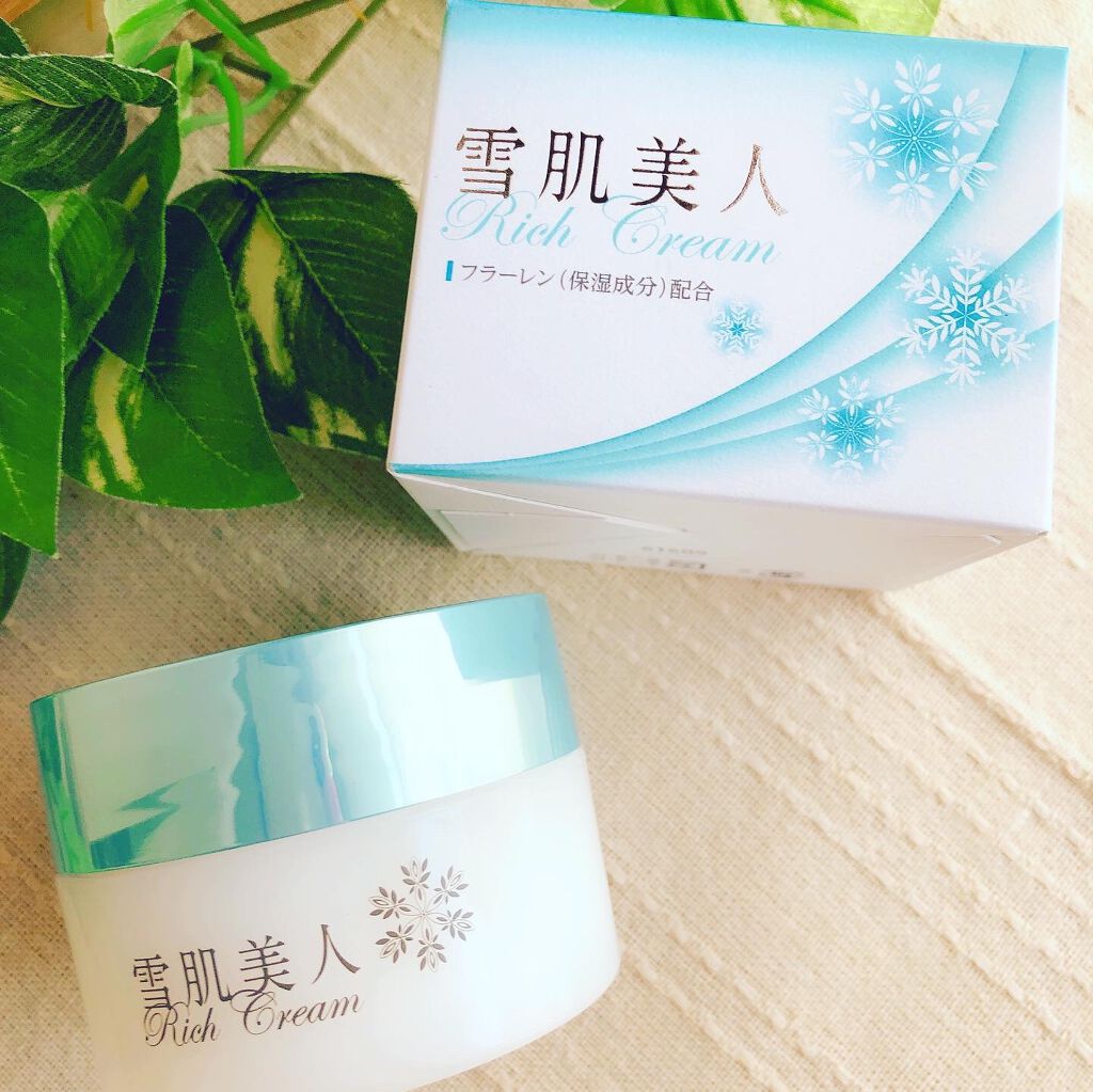 .
.
＼雪の元本店　雪肌美人リッチクリームa／
時短なスキンケアオールインワンクリーム

これ一つで化粧水＋乳液＋クリームの3役が完了！！！

うるおい新成分フラーレン(保湿成分)を含む
6つの保湿成分と6つの天然由来保湿成分を配合しまし