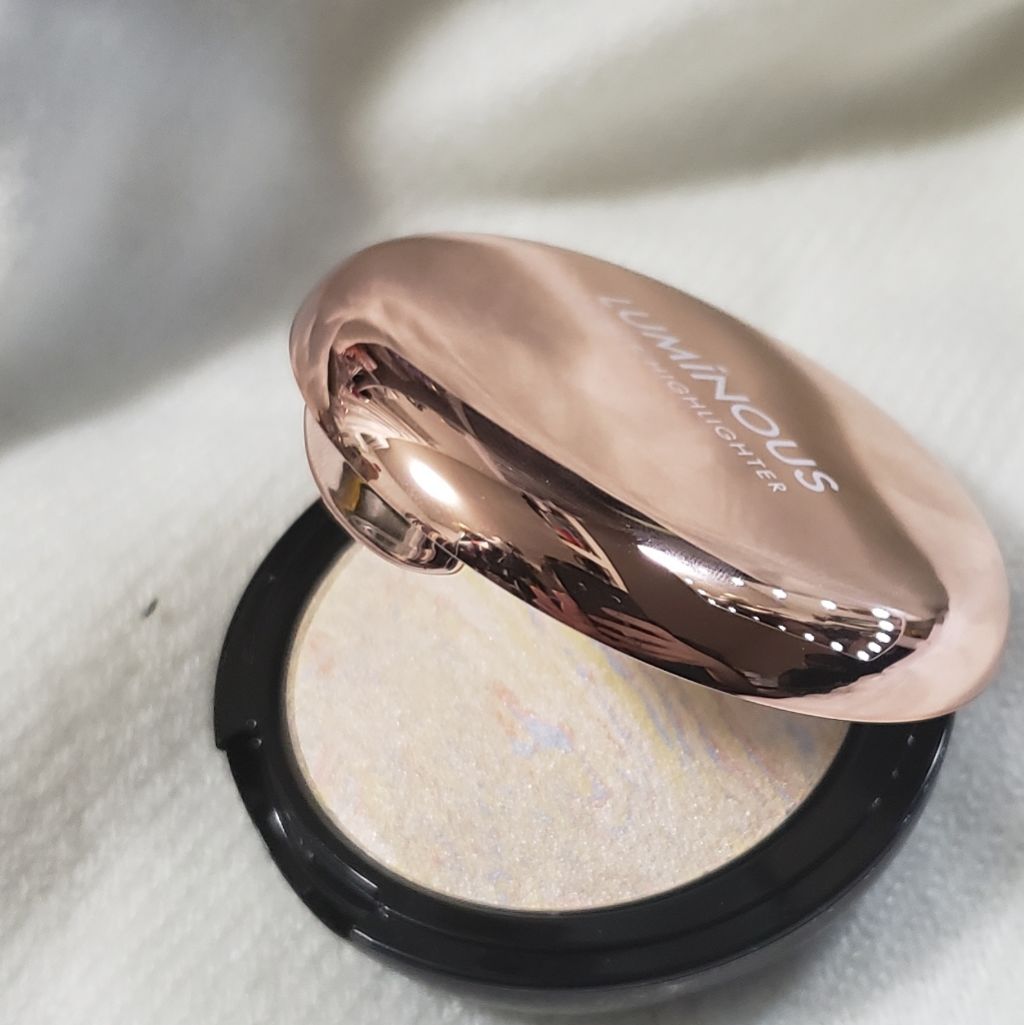 ルミナスマーブルハイライター/TONYMOLY/パウダーハイライトを使ったクチコミ（1枚目）