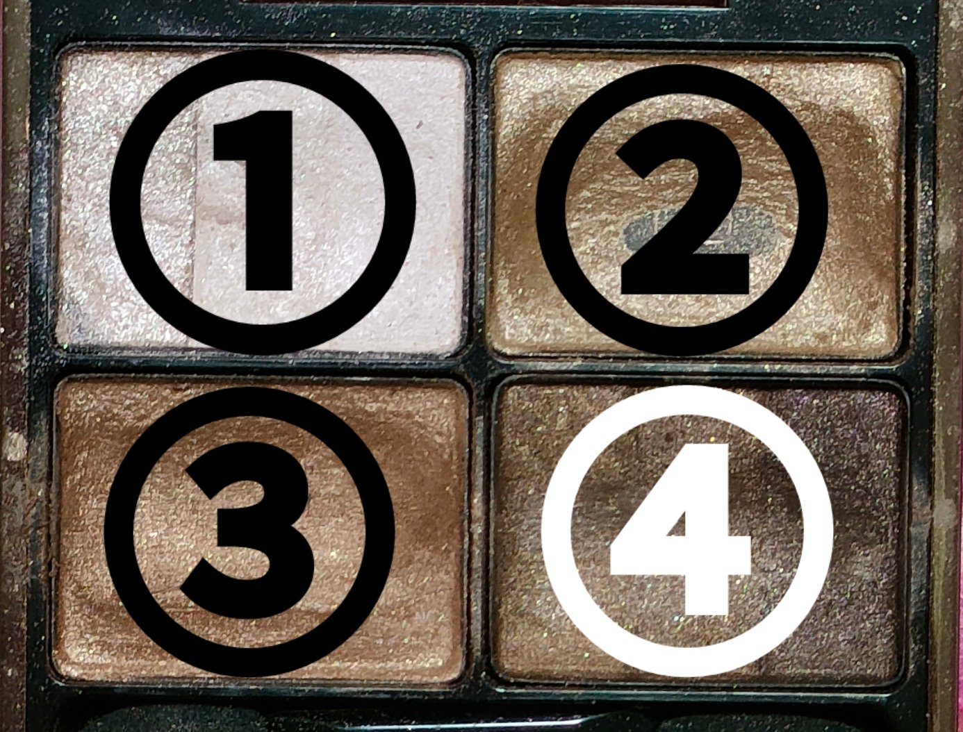 アイ グリッター/ANNA SUI/単色アイシャドウを使ったクチコミ（3枚目）