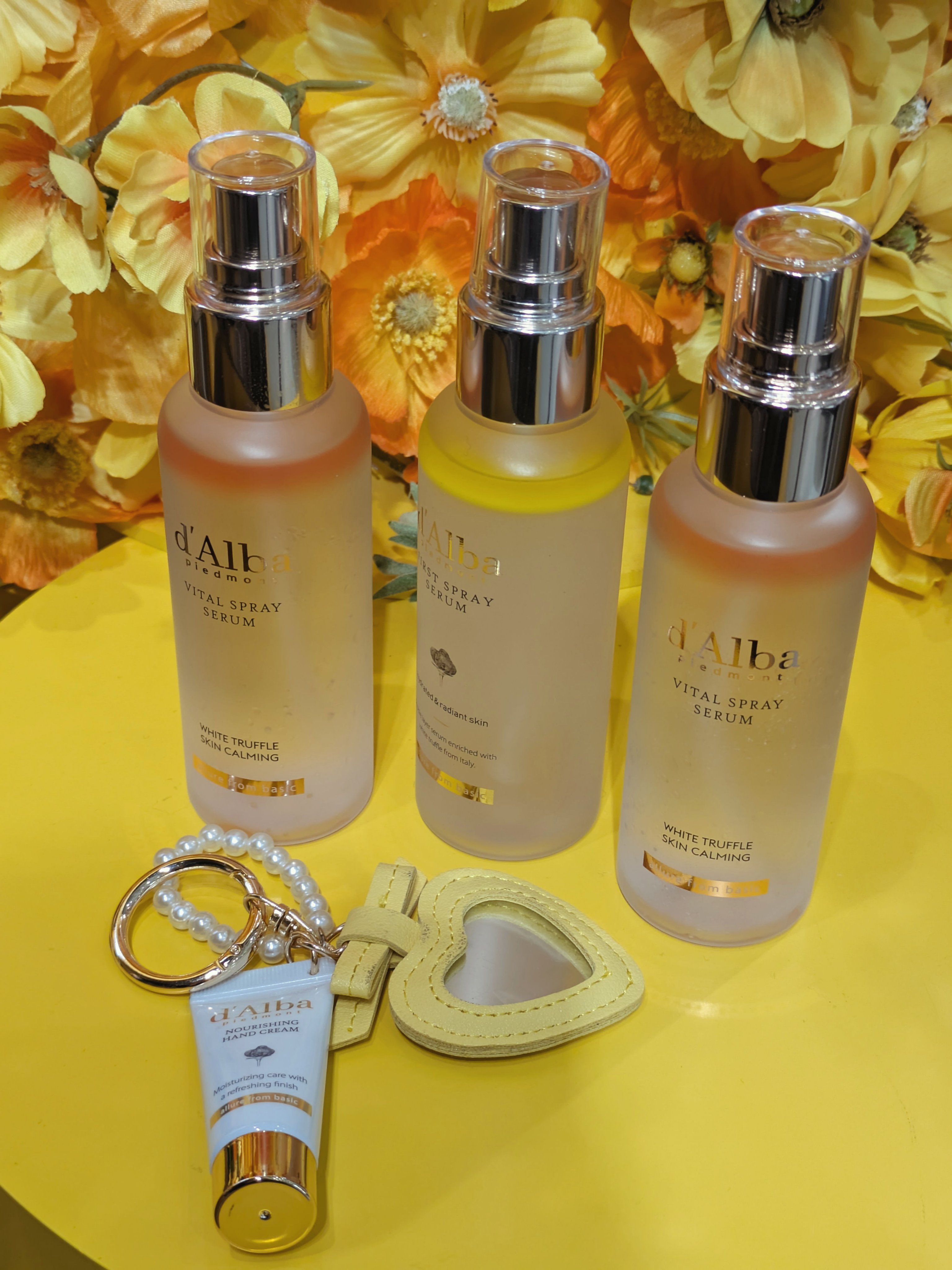 d’Alba💛POP-UP EVENT

ダルバ色に染まる会場内では、大人気のスプレーセラムはじめ日焼け止め・マスク・クッションファンデetc.

普段はオンライン中心の販売なので、実際に見てお試しできるのはありがたいですよね🥹

皆さ