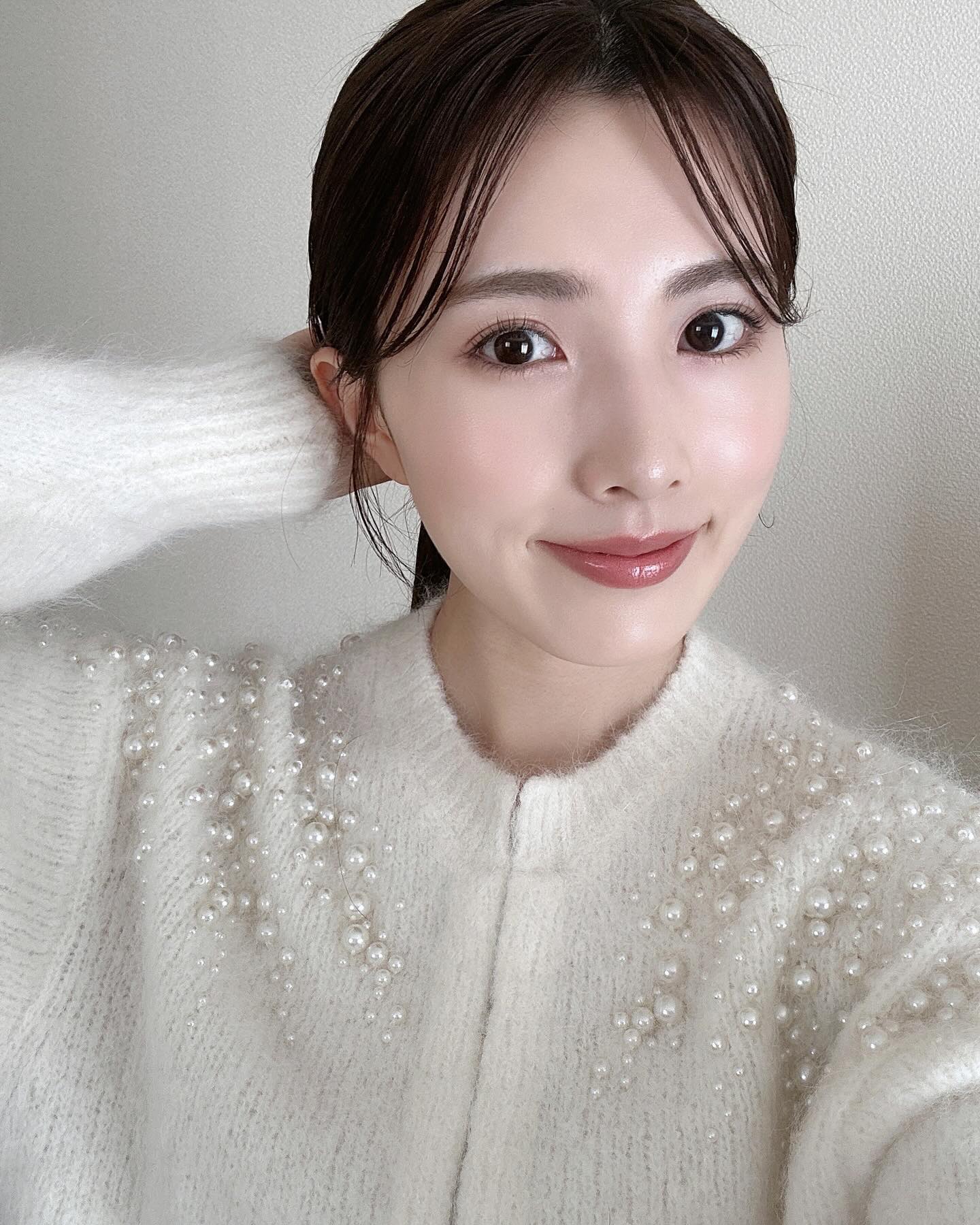 .
.
ジバンシイの春コレ🌸
1つ前のリールでのメイクの紹介🫶🏻

✔︎ジバンシイ
ル・ヌフ・ジバンシイ
No.07
¥8,360

2021年に限定で発売されていたものが
今年の春コレとして限定復刻！
ブラウン系の使いやすいパレット