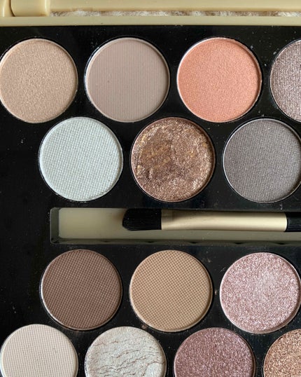 30アイシャドウパレット フォーチュンフェイバーズ ザブレイブ/MAKEUP REVOLUTION/アイシャドウパレットを使ったクチコミ(2枚目)