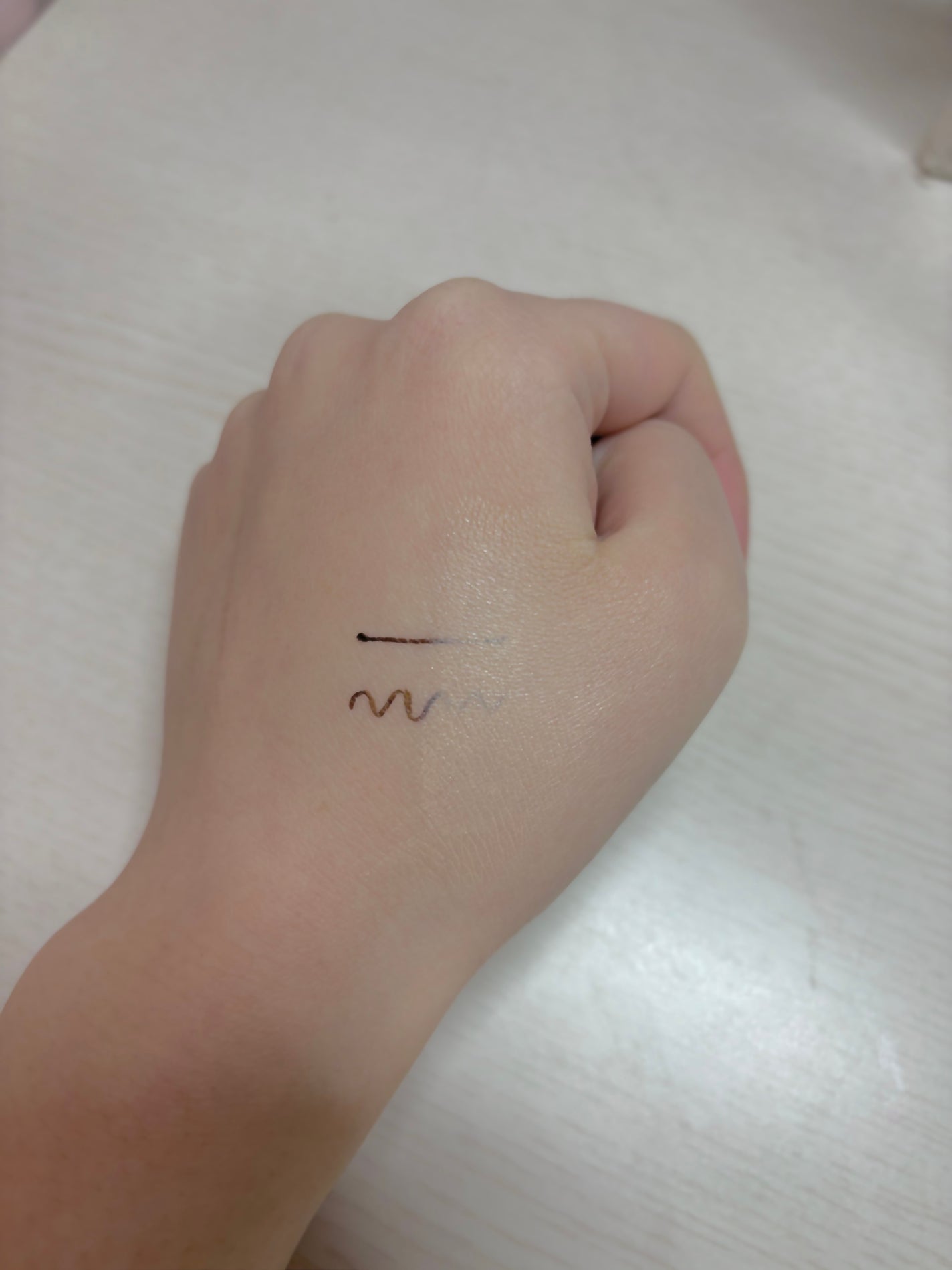 フィットミー リキッド ファンデーション DN/MAYBELLINE NEW YORK/リキッドファンデーションを使ったクチコミ(2枚目)