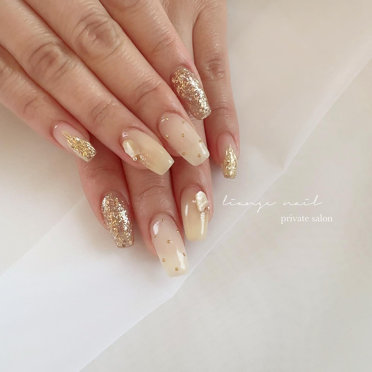 #リアブジェルネイル,#リップスティックジェルネイル,#ジェルネイル,#ネイル,#大人ニュアンスネイル,#ニュアンスネイル,#春ネイル,#シェルネイルのネイルデザイン