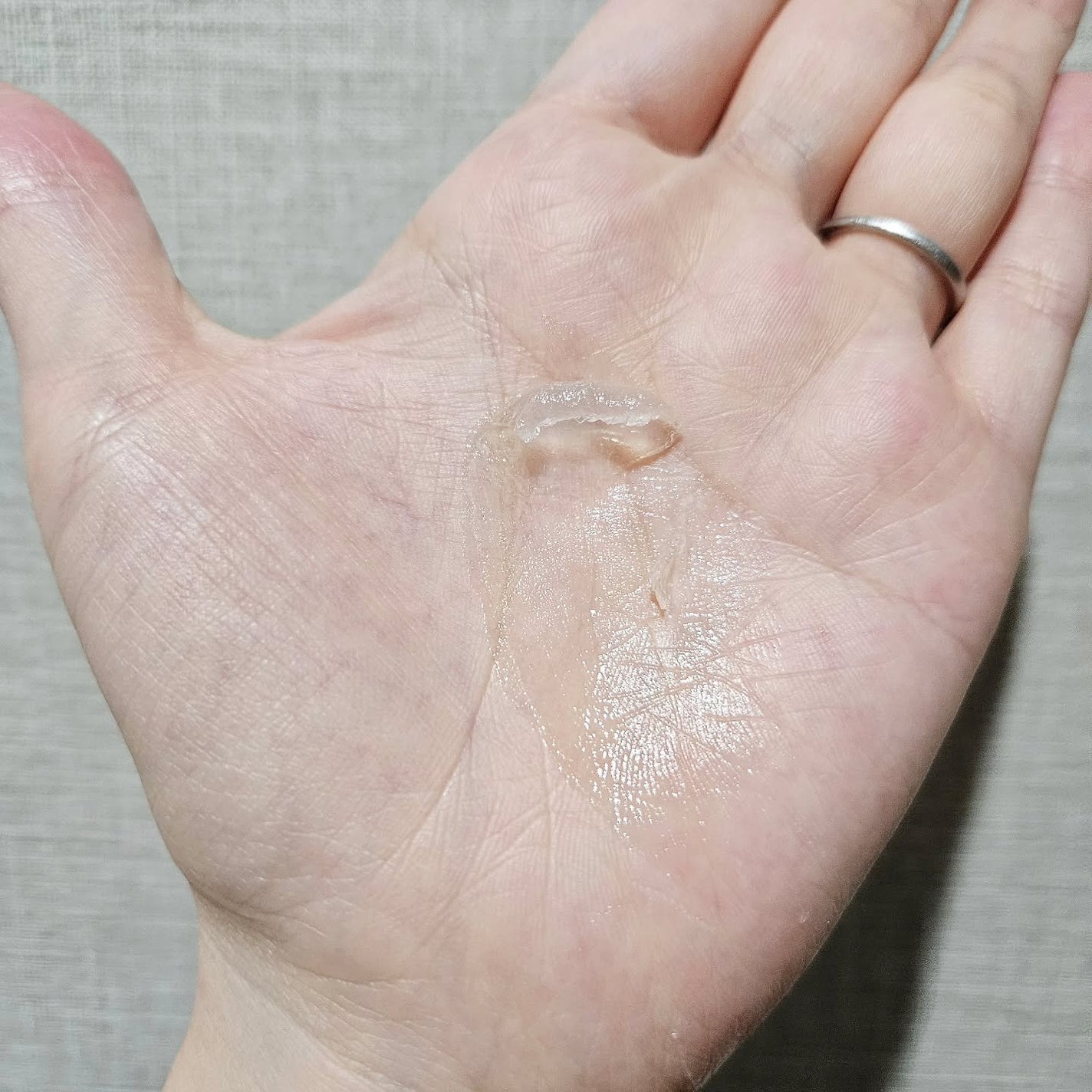 アリィー クロノビューティ UV ヘアカラーラスティング&スタイリング バーム/アリィー/ヘアバームを使ったクチコミ(3枚目)