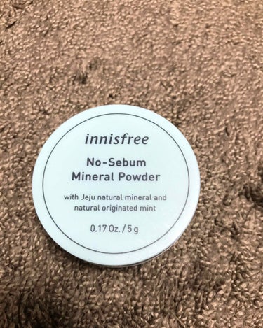 innisfree ノーセバム ミネラルパウダー

パウダーで大人気のイニスフリー
ずっと気になっていたら見つけたので
即購入🌱✨

テカリも防止してくれること
前髪がオイリーな感じの時(笑)
こちらを