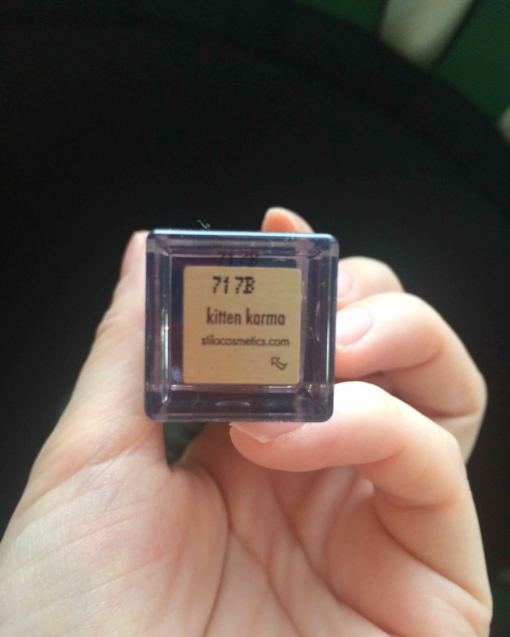 グリッター&グロウ リキッドアイシャドウ/stila/グリッターを使ったクチコミ（2枚目）