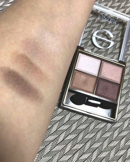 スキニーリッチシャドウ/excel/アイシャドウパレットを使ったクチコミ(3枚目)