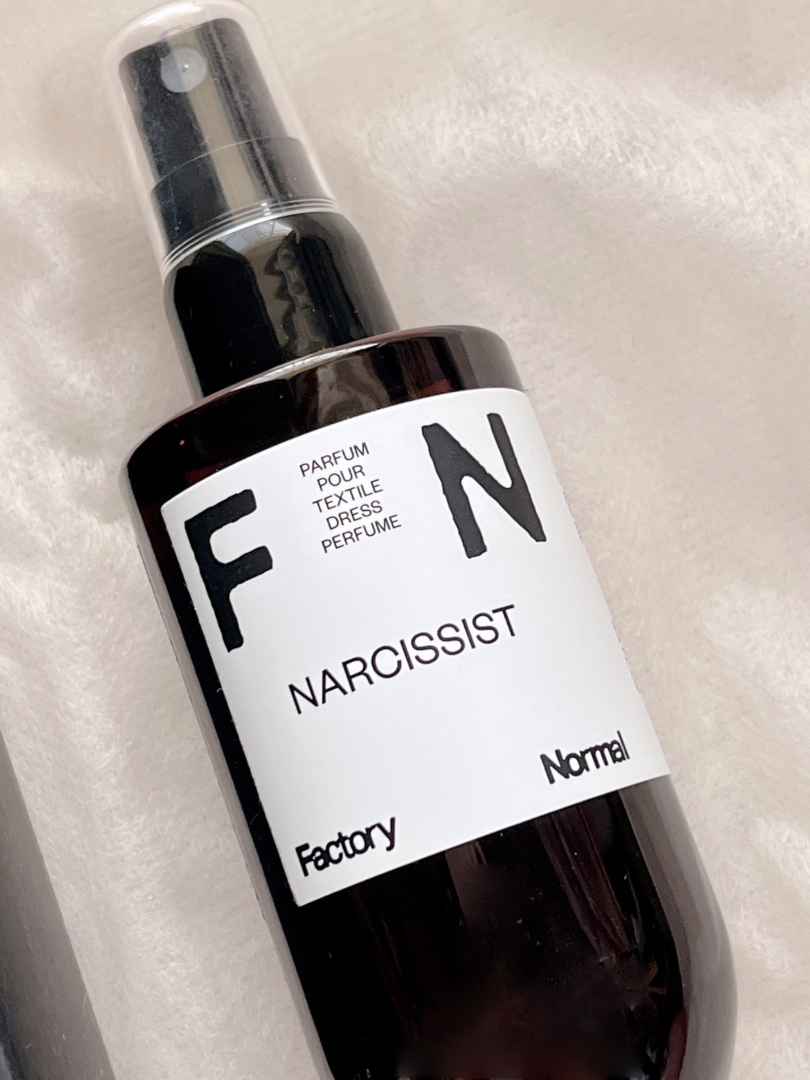 ドレスパフューム  - NARCISSIST/Factory Normal/ファブリックミストを使ったクチコミ（2枚目）