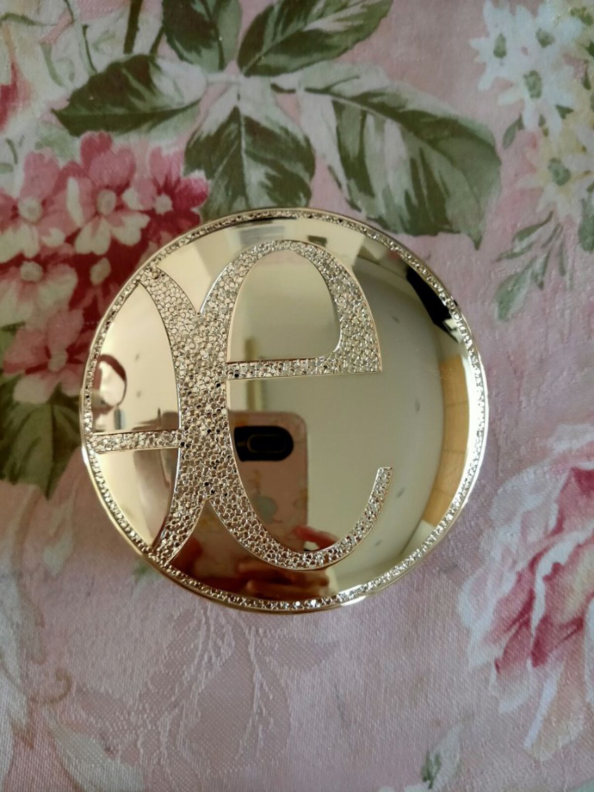 ファイン ヴェルヴェティ ファンデーション/Elégance/パウダーファンデーションを使ったクチコミ(2枚目)