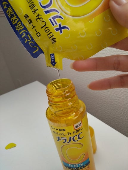 薬用しみ対策 美白化粧水 しっとりタイプ/メラノCC/化粧水を使ったクチコミ(2枚目)