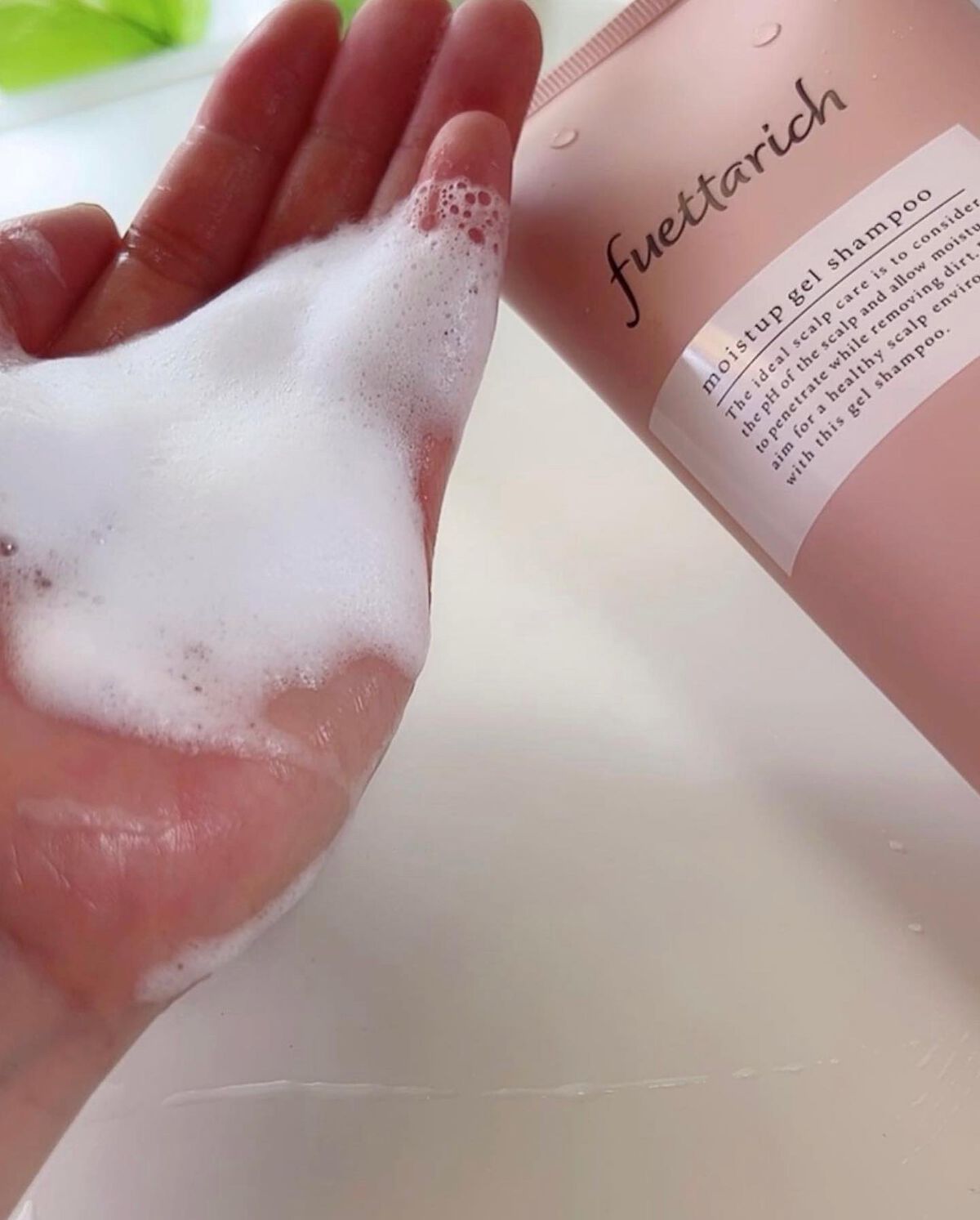 モイストアップ ジェル シャンプー/トリートメント/fuettarich (フエッタリッチ)/サロンシャンプーを使ったクチコミ(4枚目)
