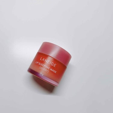 LANEIGE LIP Sleeping MASK

一晩中唇の角質をやさしく溶かし、ふっくらもちリップに整えるリップ専用スリーピングマスク。乾燥して荒れた唇に、ビタミンCと抗酸化成分が豊富に含まれてい