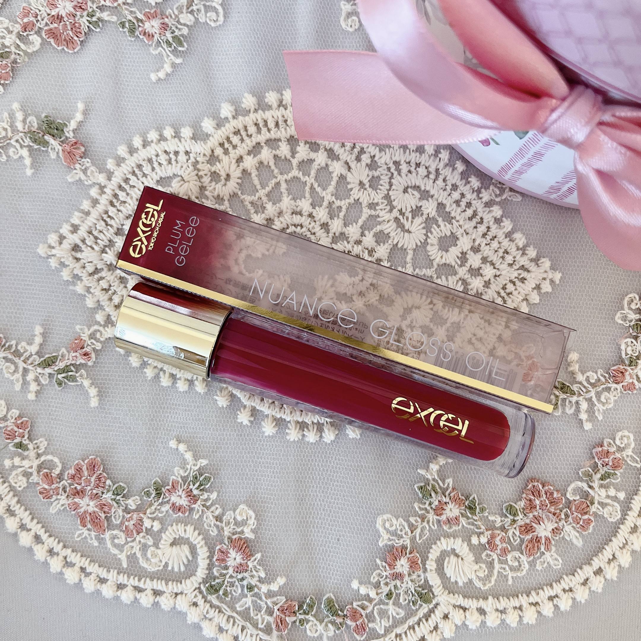 ニュアンスグロスオイル GO03 プラムジュレ/excel/リップグロスを使ったクチコミ（1枚目）