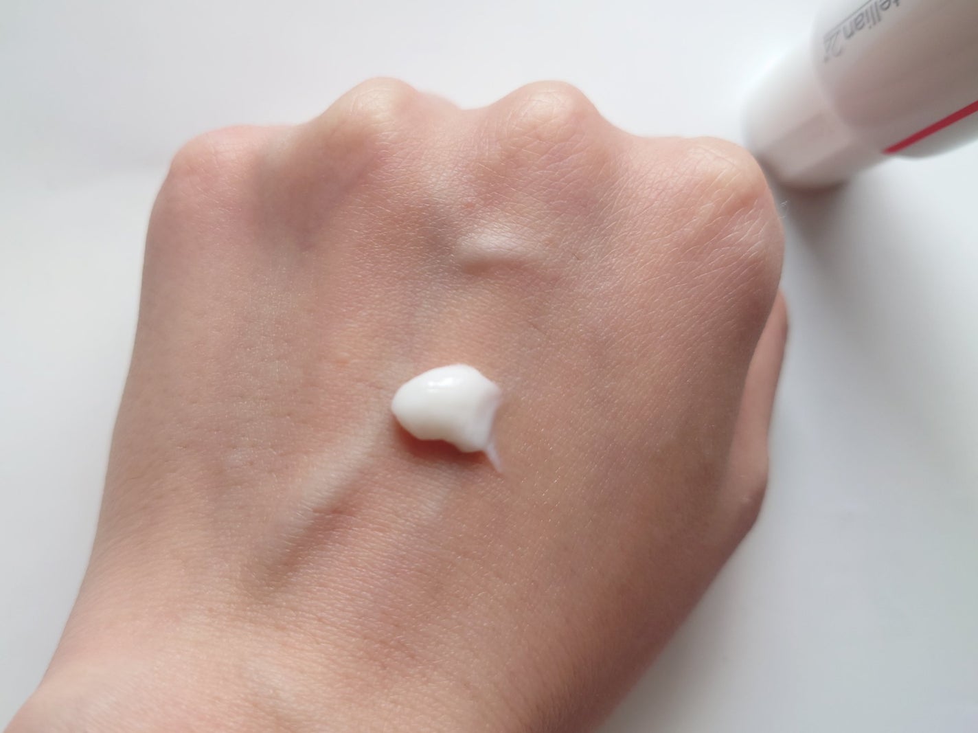 マデカクリームタイムリバース/センテリアン24/フェイスクリームを使ったクチコミ(4枚目)