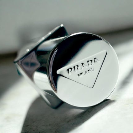 リップ バーム オプティマイジング ケア/PRADA BEAUTY/リップバームを使ったクチコミ(8枚目)