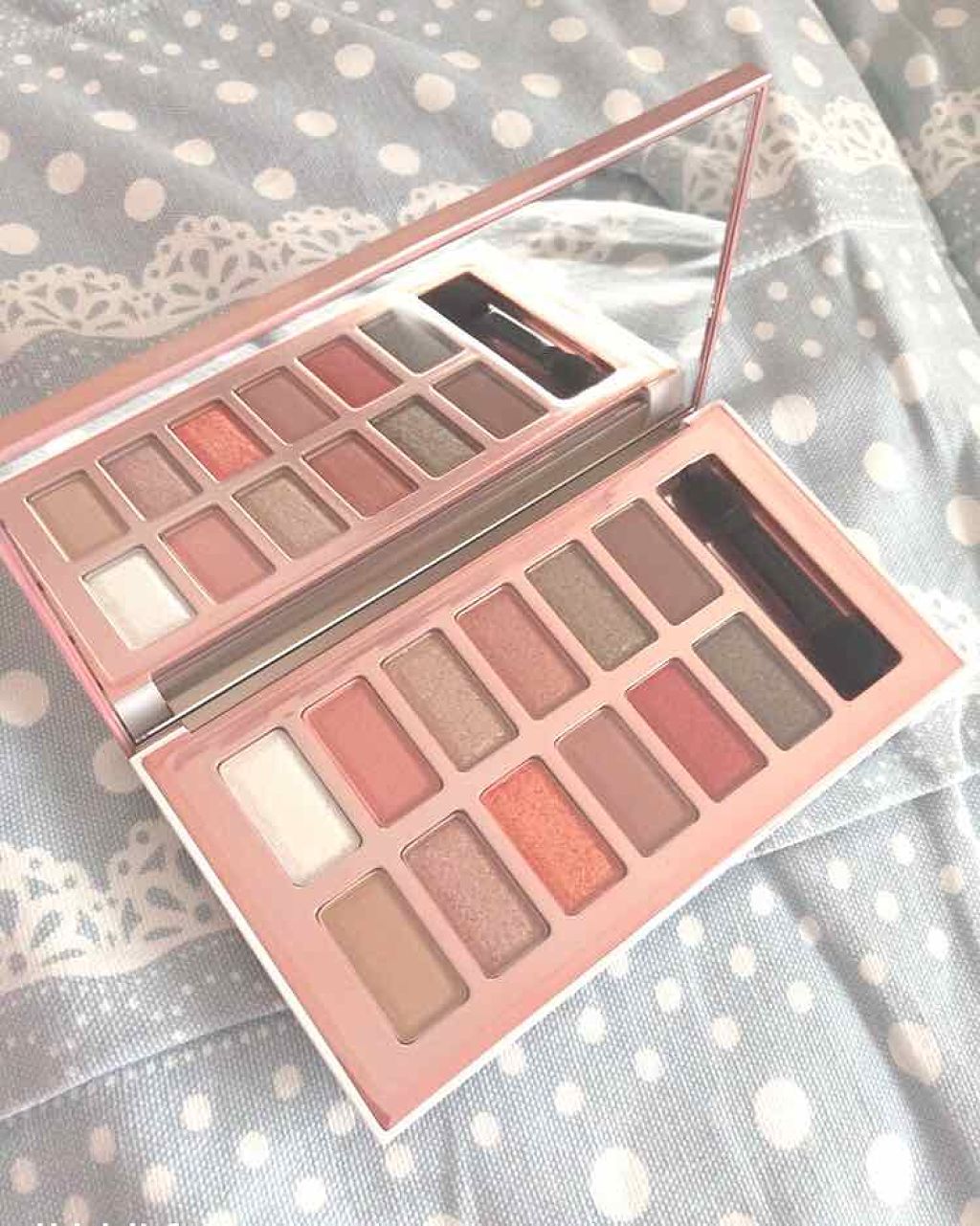 バレンタインボックス2 ピーチパレット/VAVI MELLO/アイシャドウパレットを使ったクチコミ(1枚目)