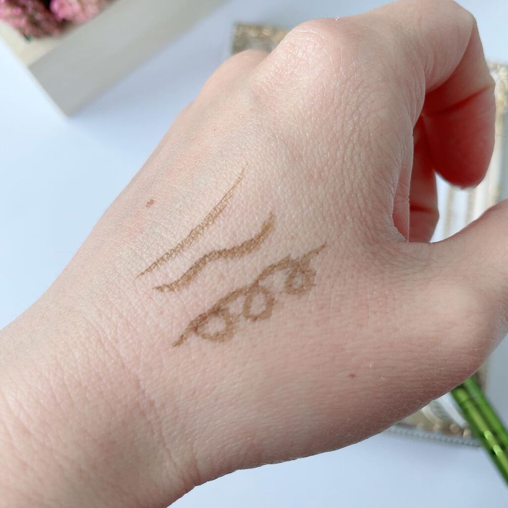 スキルレスライナー/LUMIURGLAS/リキッドアイライナーを使ったクチコミ（3枚目）