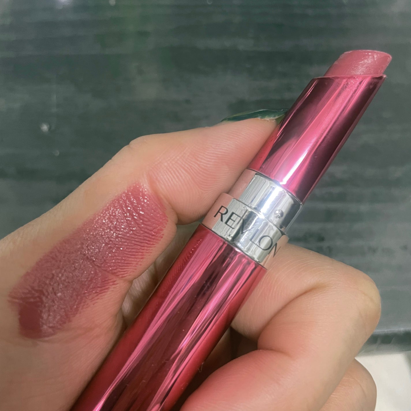 ウルトラ HD ジェル リップカラー/REVLON/口紅を使ったクチコミ(1枚目)