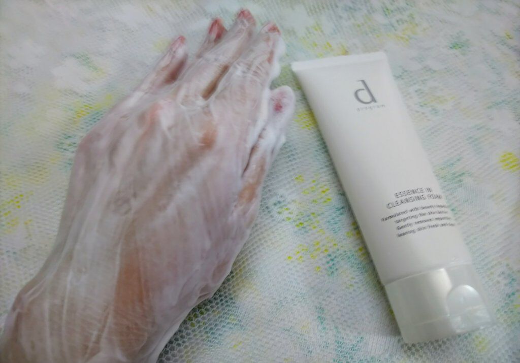 エッセンスイン クレンジングフォーム/d プログラム/洗顔フォームを使ったクチコミ(4枚目)