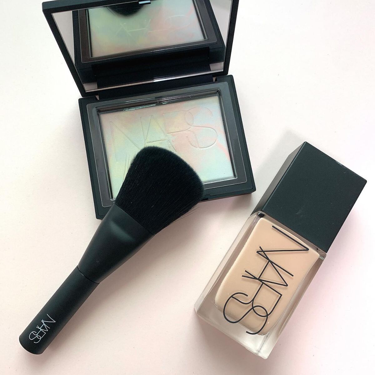 ライトリフレクティング プリズマティックパウダー/NARS/プレストパウダーを使ったクチコミ(4枚目)
