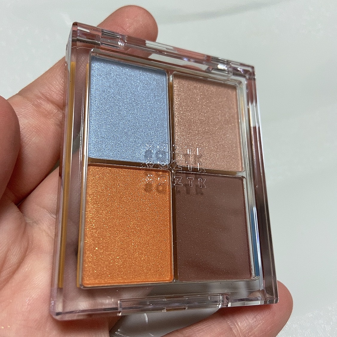 4色アイシャドウパレット 09 ボンボンズカラー/aZTK/アイシャドウパレットを使ったクチコミ（3枚目）