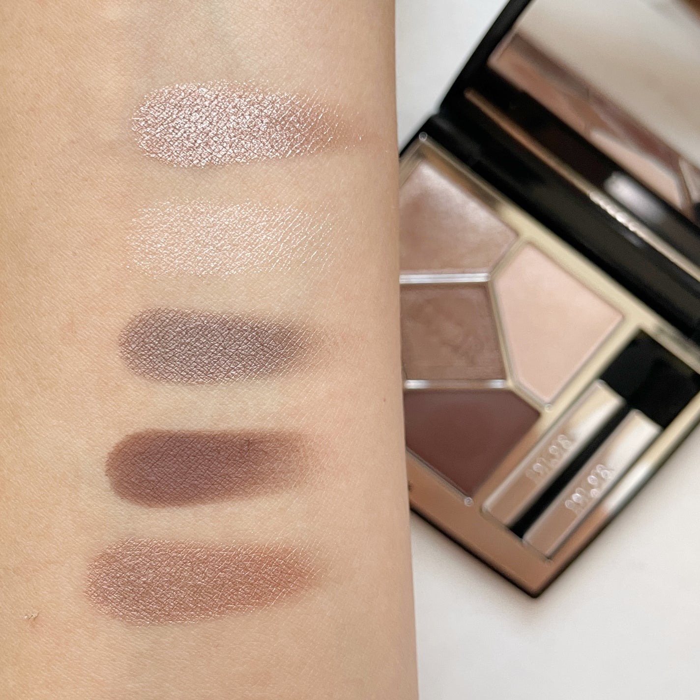 ディオールショウ サンク クルール/Dior/アイシャドウを使ったクチコミ(4枚目)