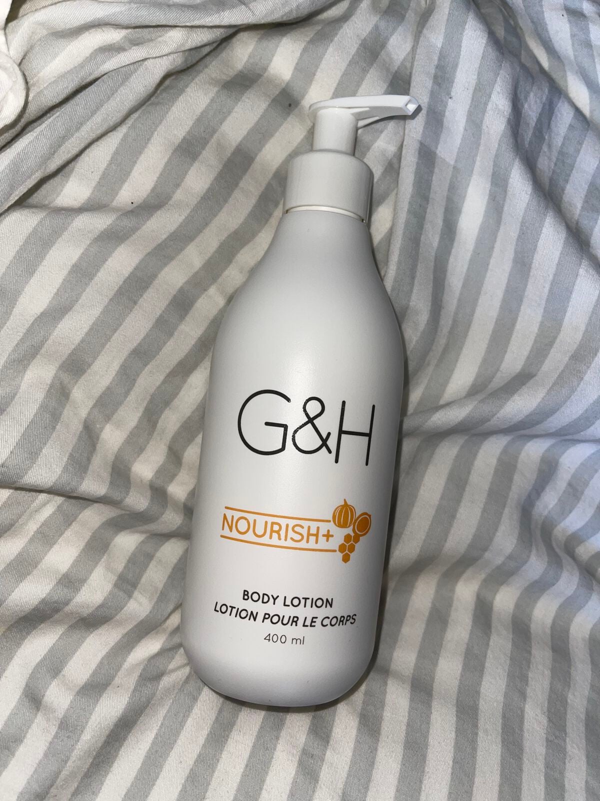 妄想 乙女 on LIPS 「#ボディミルク次の日もすごいよ、お肌しっとり。これを塗る前の私..」(1枚目)