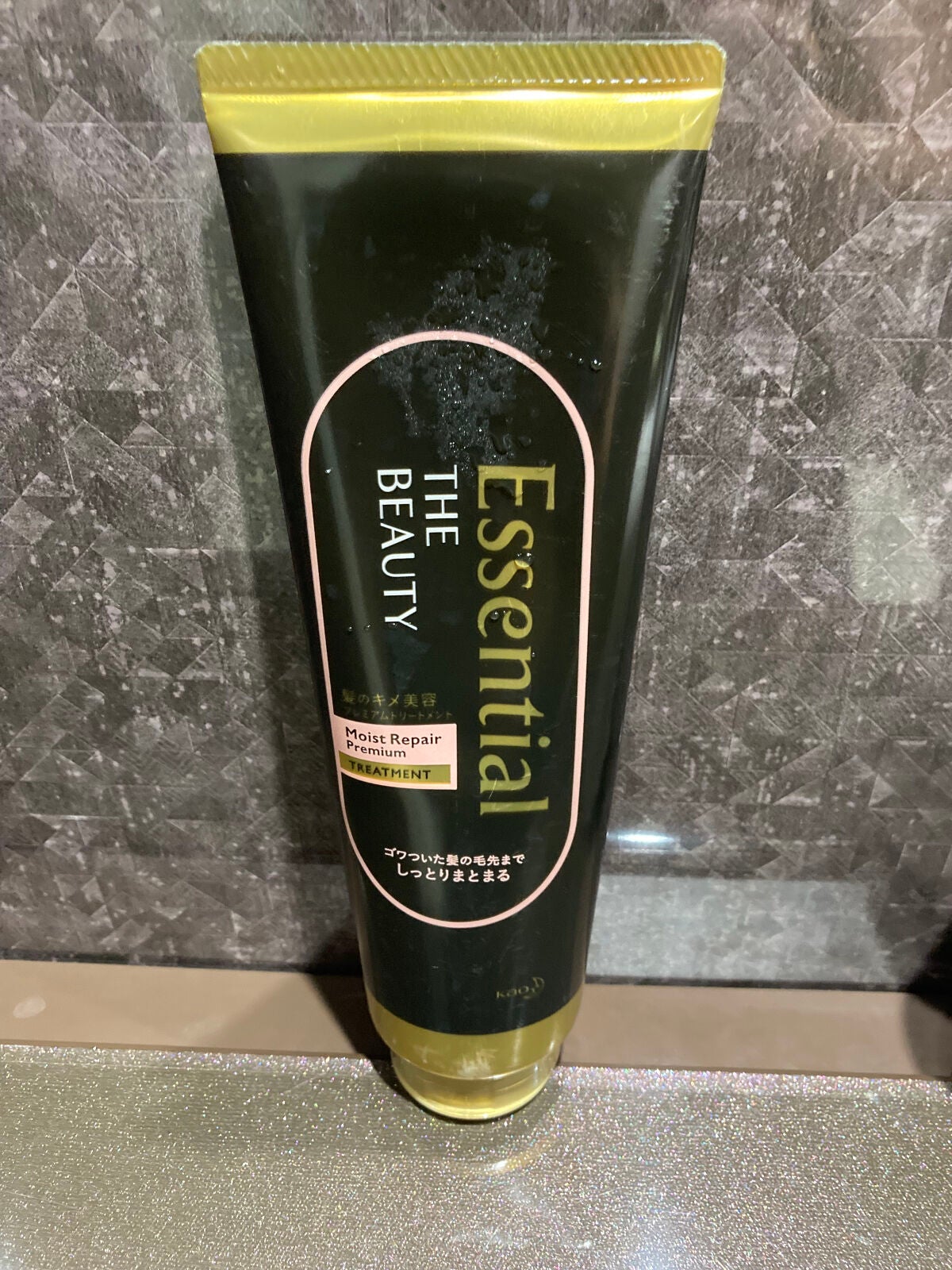 THE BEAUTY 髪のキメ美容プレミアムトリートメント<モイストリペアプレミアム>/エッセンシャル/洗い流すヘアトリートメントを使ったクチコミ(1枚目)