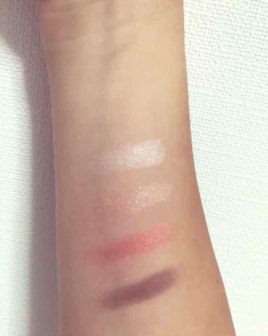 リアルクローズシャドウ/excel/アイシャドウパレットを使ったクチコミ(2枚目)