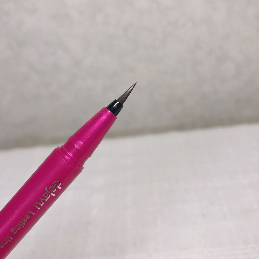 デジャヴュ 「密着アイライナー」しなやか筆リキッドのクチコミ「ブラウンのリキッドアイライナーが欲しくて
買ったのがこちら‼️

#デジャヴュ
#密着アイライ.....」（1枚目）