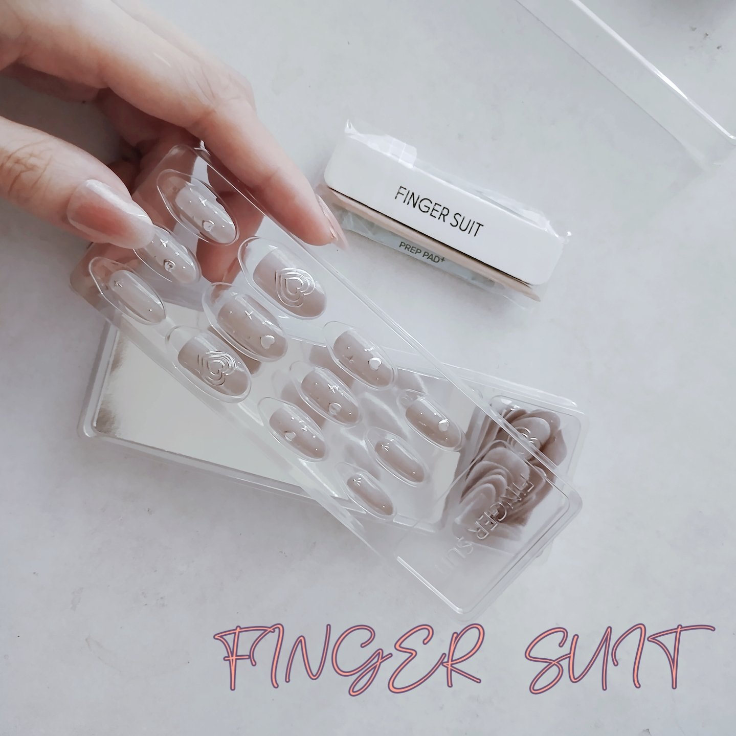 ୨୧𓐄 𓐄 𓐄 𓐄 𓐄 𓐄 𓐄 𓐄𓐄 𓐄 𓐄 𓐄 𓐄 𓐄 𓐄𓐄 𓐄 𓐄 𓐄 𓐄 𓐄
ちゅるんとした水光ネイルが
ずっと眺めていたいくらいかわいい💅

Finger Suit（シールタイプ）は
ぺた