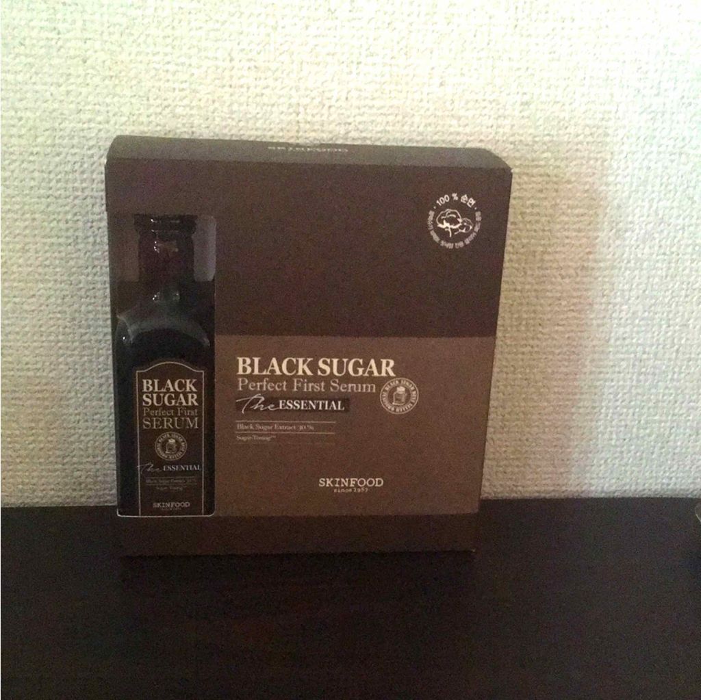 ブラックシュガー パーフェクト ファーストセラム ザ・エッセンシャル/SKINFOOD/美容液を使ったクチコミ(1枚目)