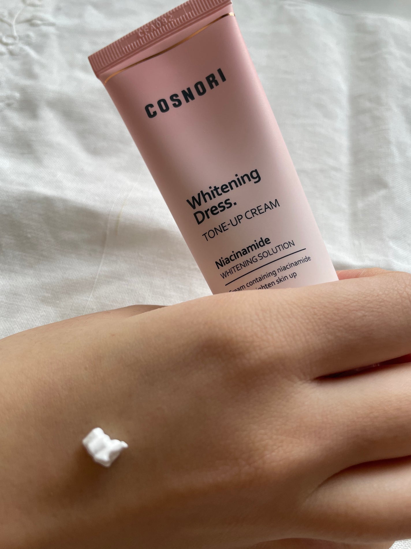 ホワイトニングドレストーンアップクリーム/COSNORI/化粧下地を使ったクチコミ(3枚目)