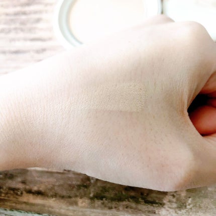 エッセンスパウダー /セラフォア/プレストパウダーを使ったクチコミ(3枚目)