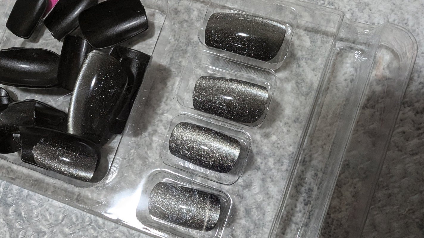 ちぴろ on LIPS 「SHEINネイルチップ&接着ジェル✼••┈┈••✼••┈┈••..」(3枚目)