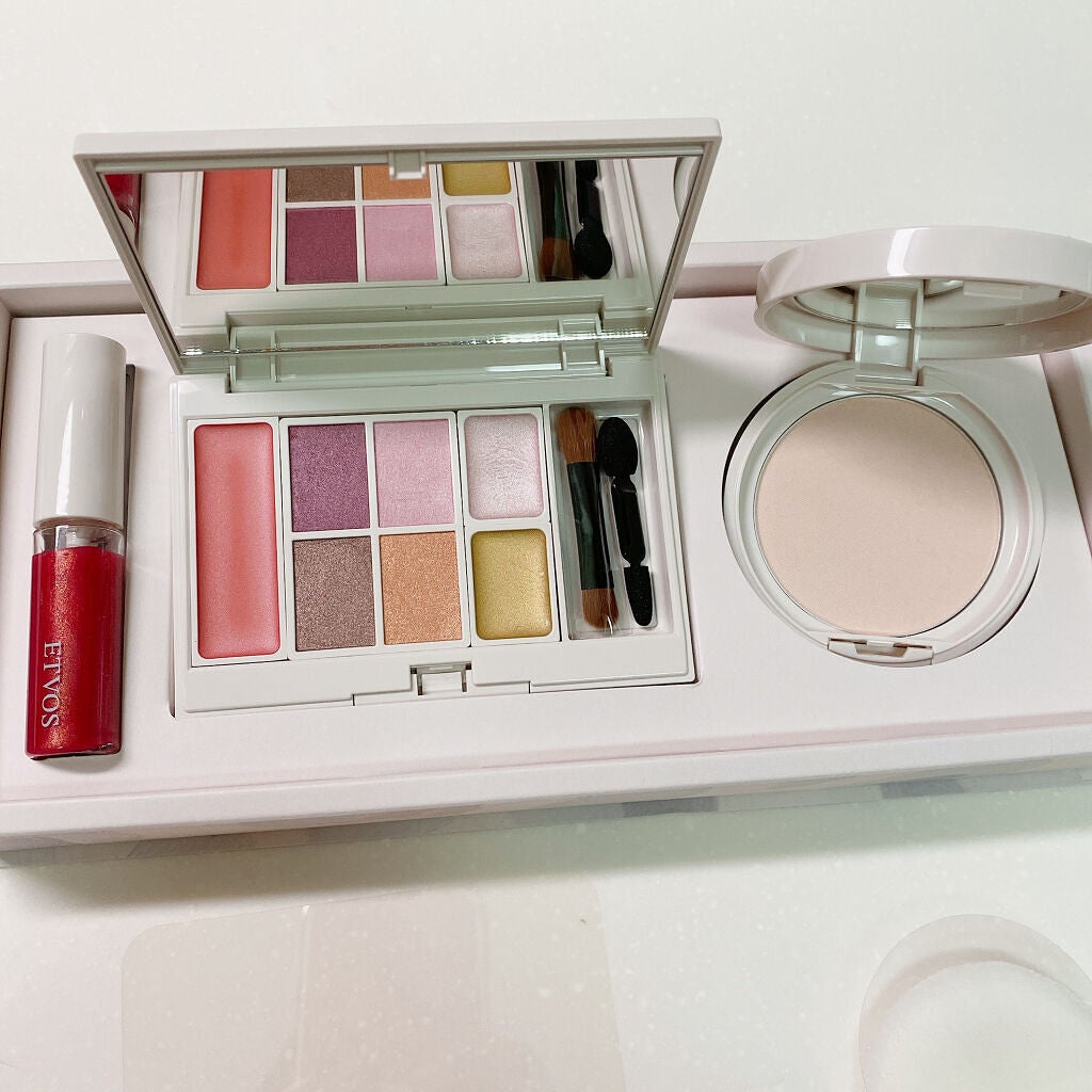 クリスマスコフレ 2020/エトヴォス/メイクアップキットを使ったクチコミ(2枚目)