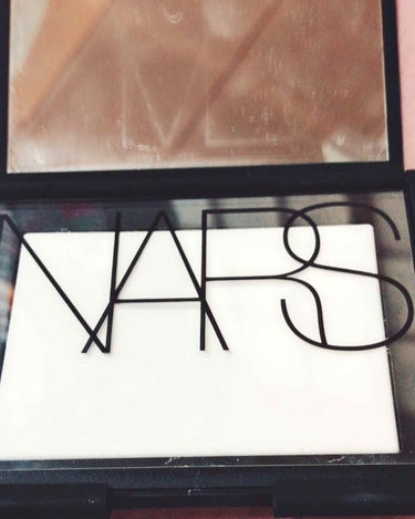 ライトリフレクティングセッティングパウダー　プレスト　N/NARS/プレストパウダーを使ったクチコミ（3枚目）