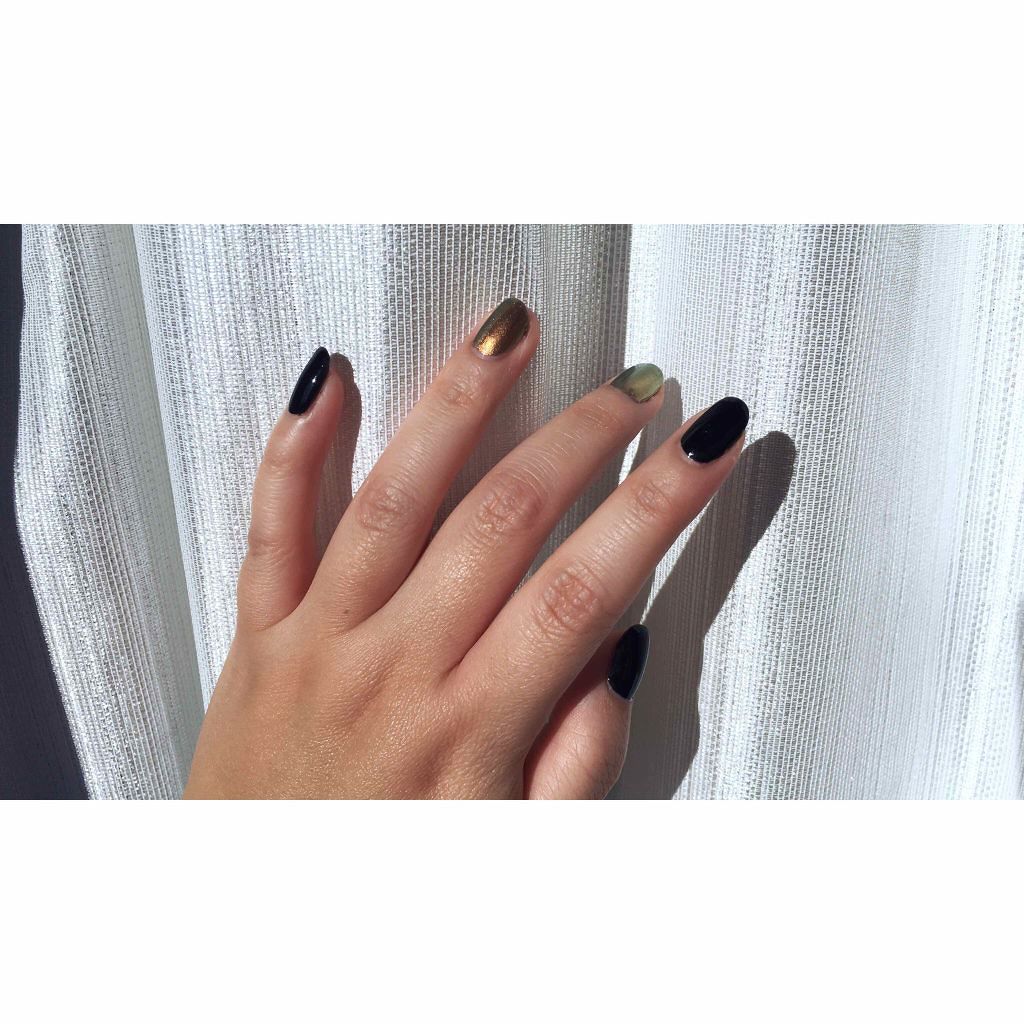 ネイルカラー A/ANNA SUI/マニキュアを使ったクチコミ（2枚目）