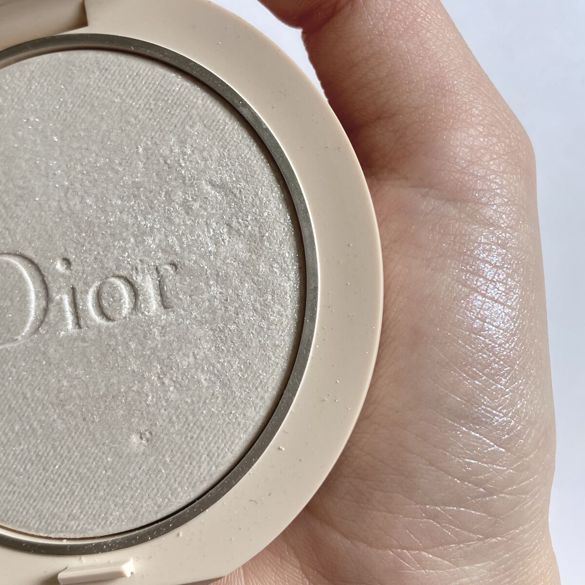 ディオールスキン フォーエヴァー クチュール ルミナイザー 03 パール グロウ/Dior/プレストパウダーを使ったクチコミ（2枚目）