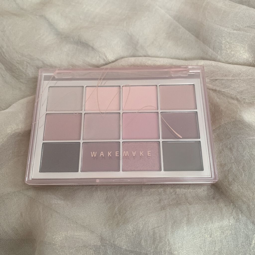 ソフトブラーリングアイパレット/wakemake/アイシャドウパレットを使ったクチコミ(3枚目)