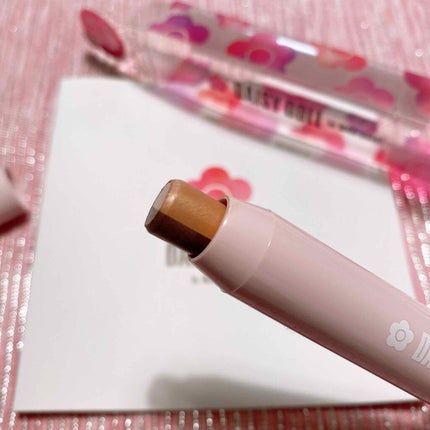 デュアル カラー スティック/DAISY DOLL by MARY QUANT/スティックアイシャドウを使ったクチコミ(1枚目)