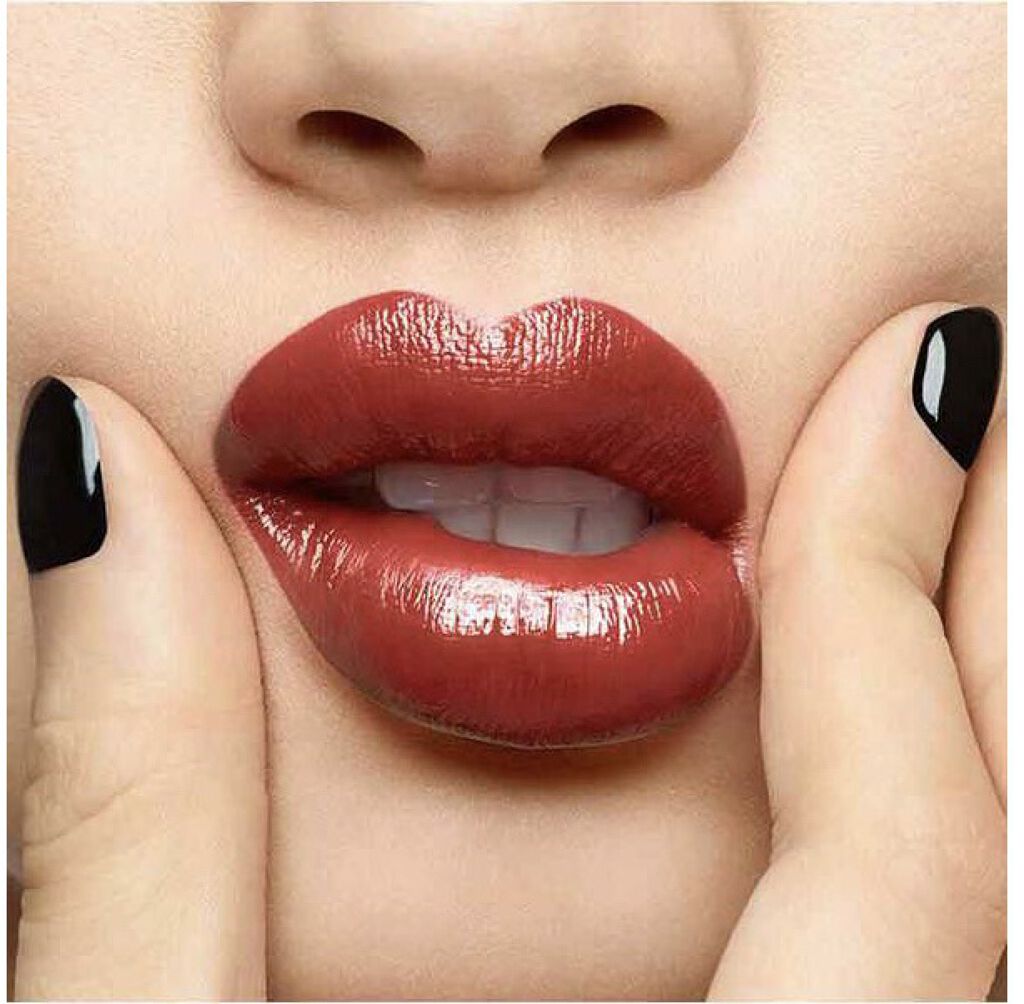 ルージュ ヴォリュプテ シャイン/YVES SAINT LAURENT BEAUTE/口紅を使ったクチコミ（2枚目）