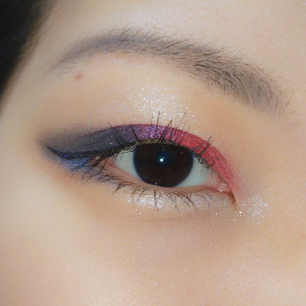 アイシャドウ パレット ミッドナイトユニコーン/MAKEUP REVOLUTION/アイシャドウパレットを使ったクチコミ(1枚目)