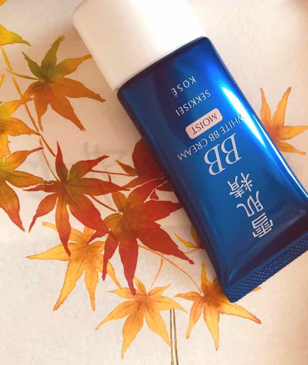 ホワイト BB クリーム モイスト 01 やや明るい自然な肌色 / 雪肌精