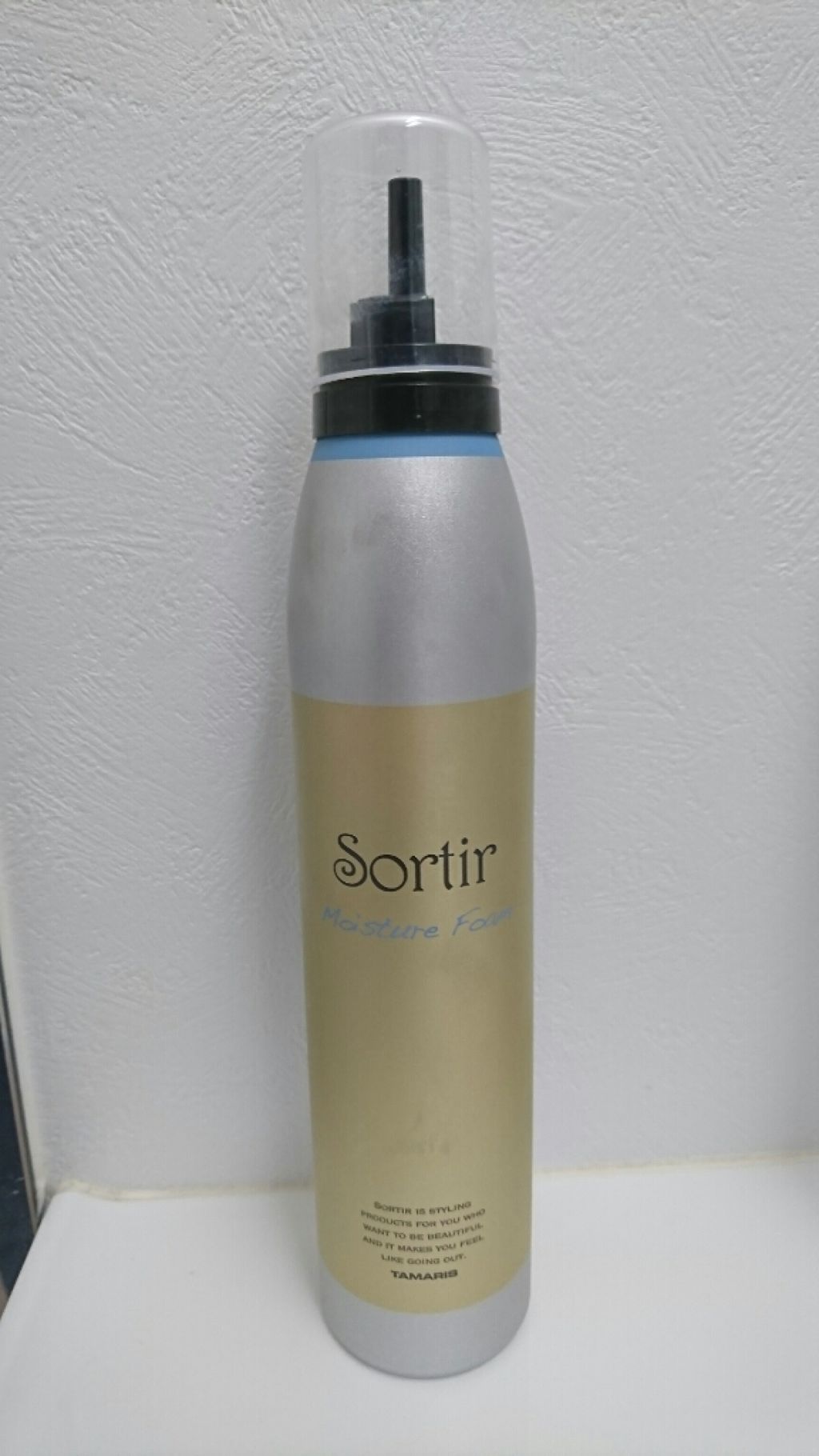☆Sortir moisture form(ソルティール モイスチャー フォーム)

こちらは美容室で購入しました。

ガムのような香りがします。

かための仕上がりで、ワックスを使ったような質感です。
フォームなので、髪全体に伸ばしやすく